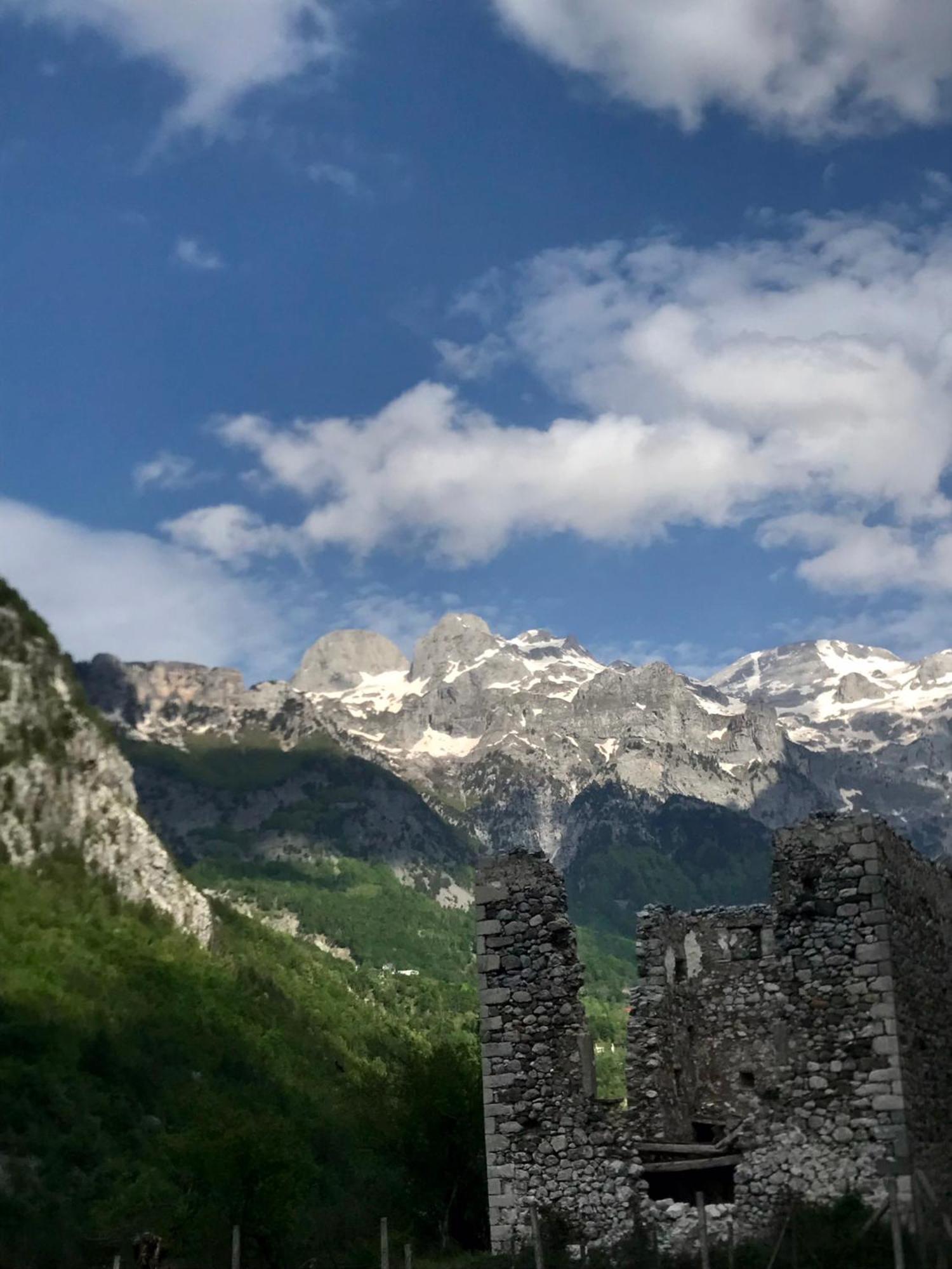 Bujtina Pllumi Theth Bed & Breakfast Dış mekan fotoğraf