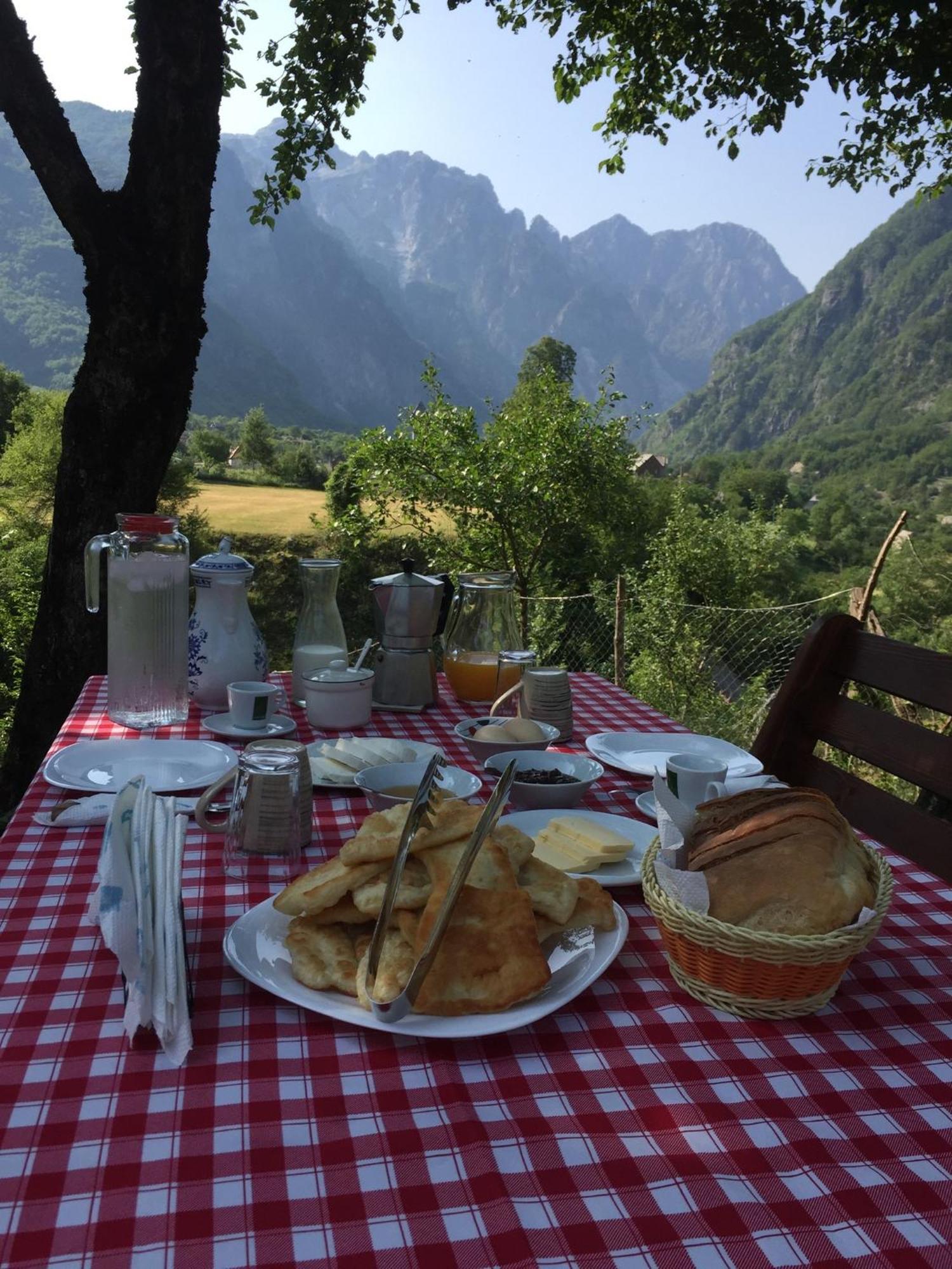 Bujtina Pllumi Theth Bed & Breakfast Dış mekan fotoğraf