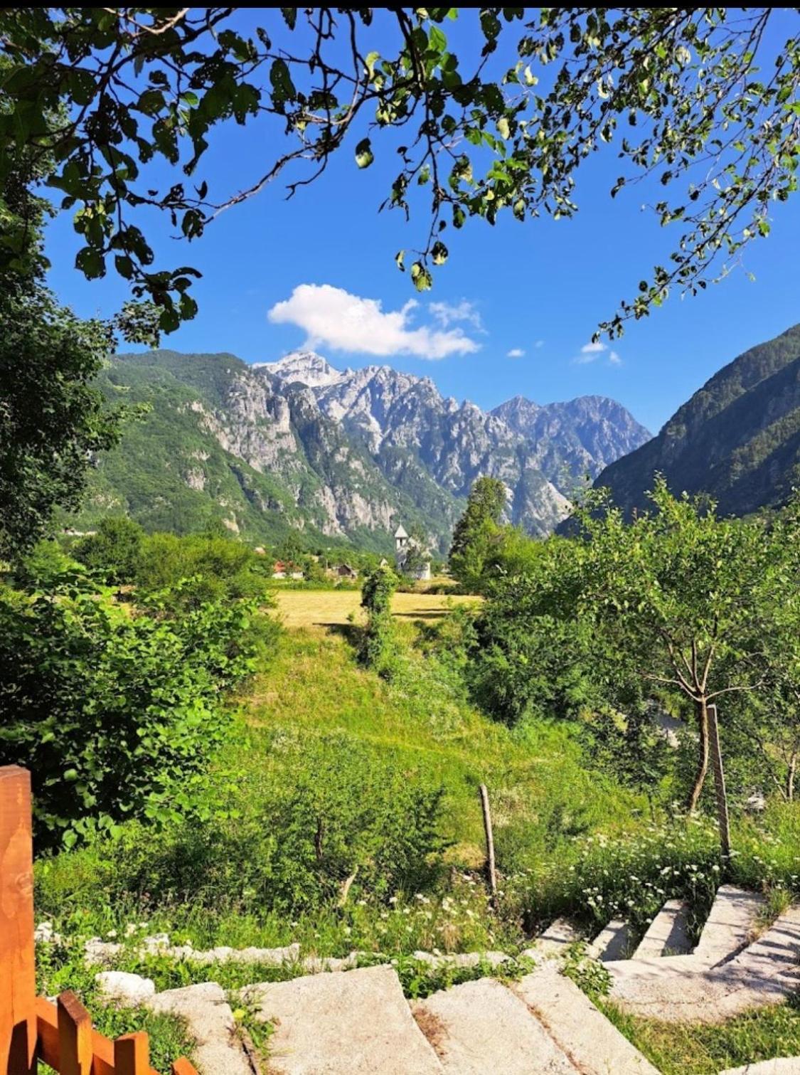 Bujtina Pllumi Theth Bed & Breakfast Dış mekan fotoğraf