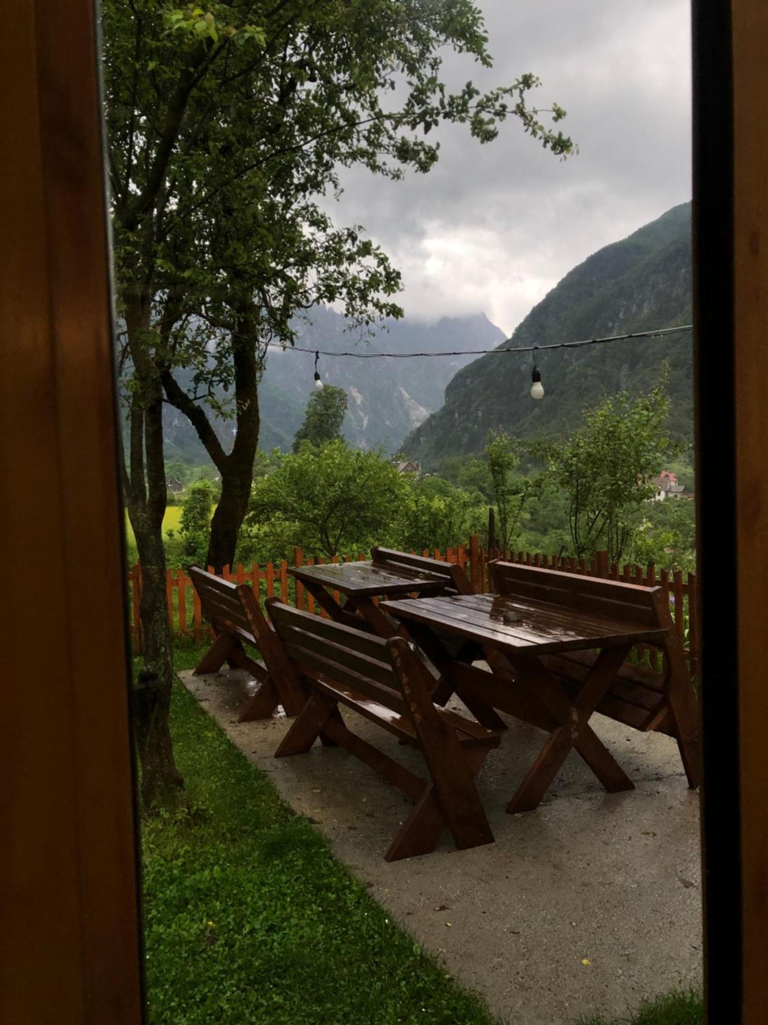 Bujtina Pllumi Theth Bed & Breakfast Dış mekan fotoğraf