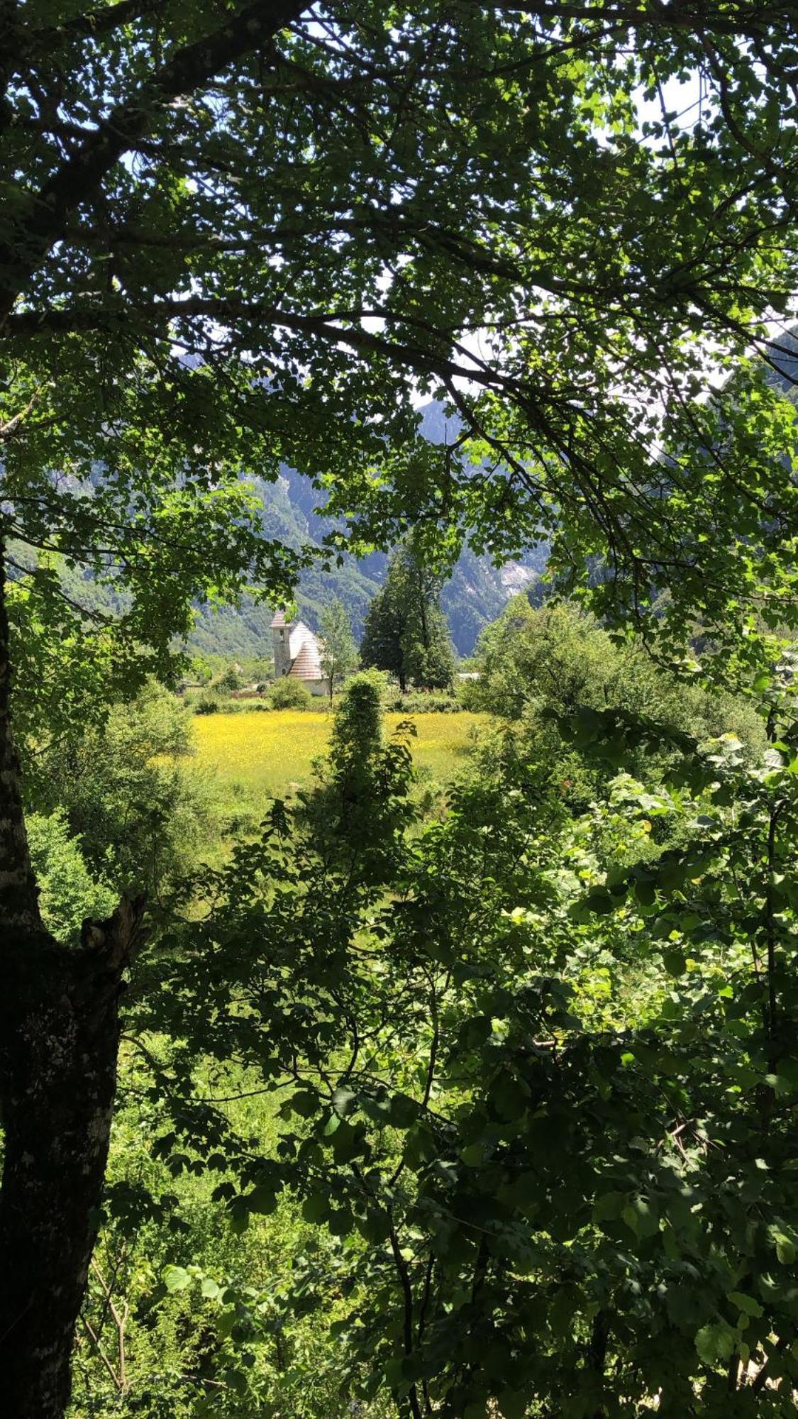 Bujtina Pllumi Theth Bed & Breakfast Dış mekan fotoğraf