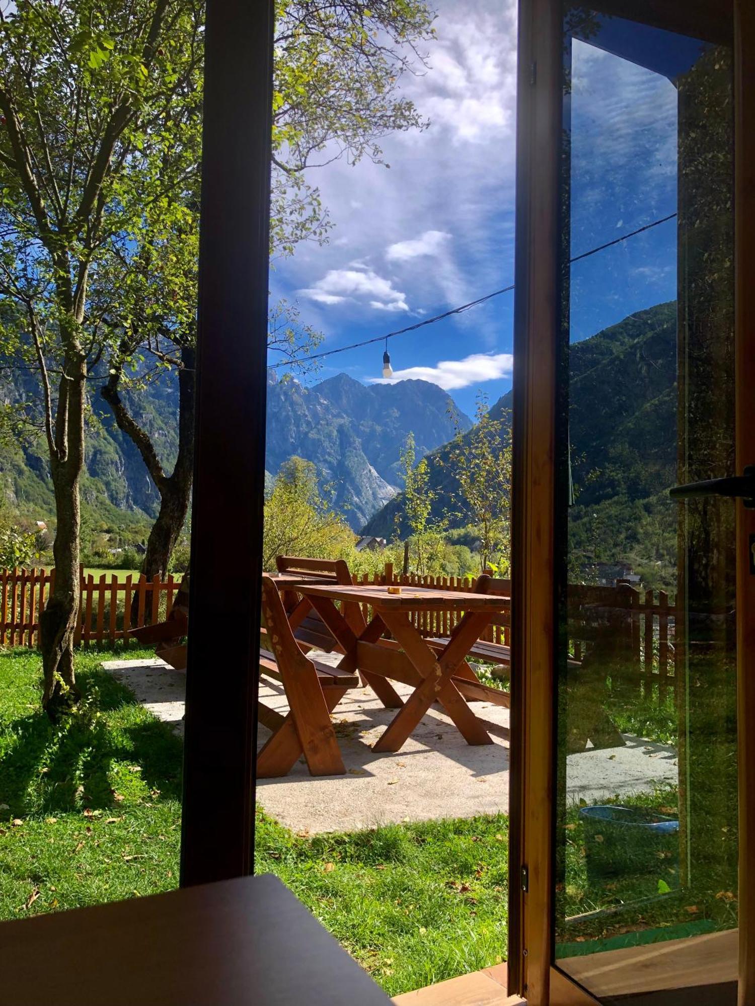 Bujtina Pllumi Theth Bed & Breakfast Dış mekan fotoğraf